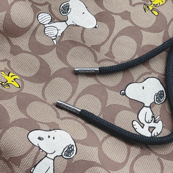 Coach X Peanuts S CE545 Signature Snoopy Hoodie NWT Org $378 - Picture 5 of 10